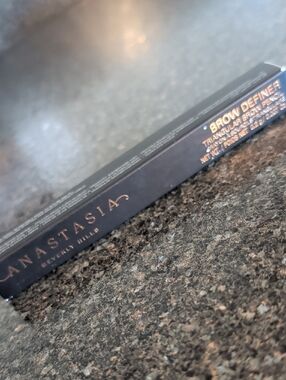 Anastasia Beverly Hills Brow Definer - Taupe, Unopened